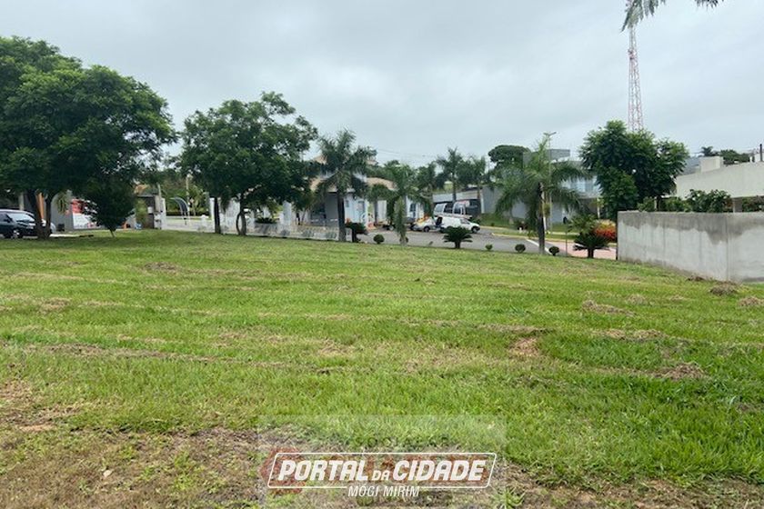 Terreno &agrave; venda - 10m&sup2; - Centro