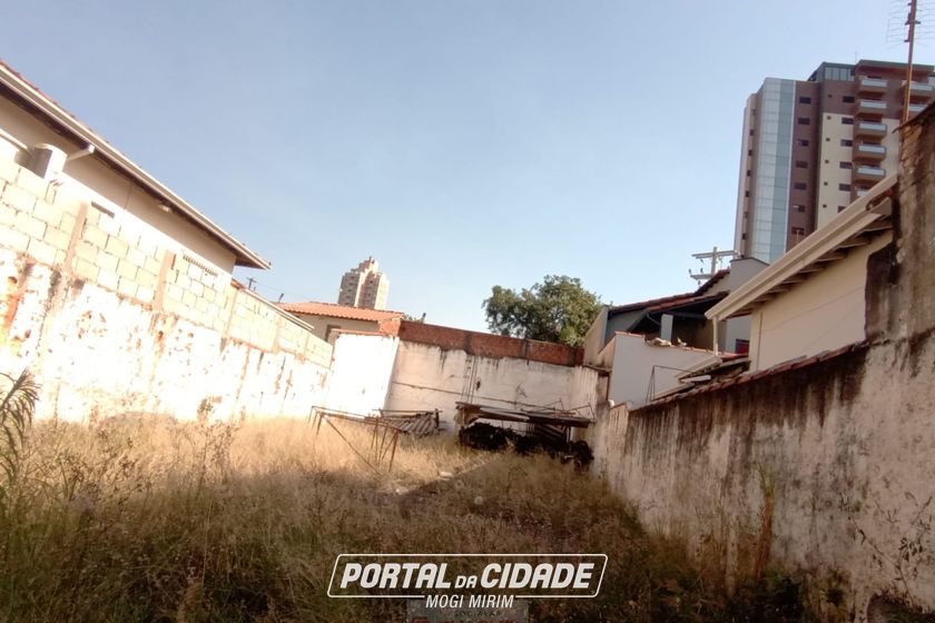 Terreno para alugar - 127m&sup2; - Centro