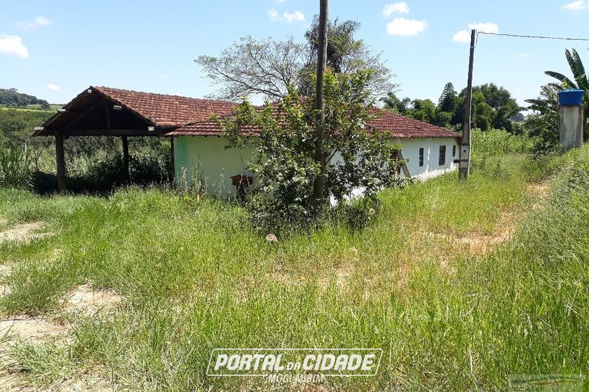 S&iacute;tio &agrave; venda - 10m&sup2; - Centro
