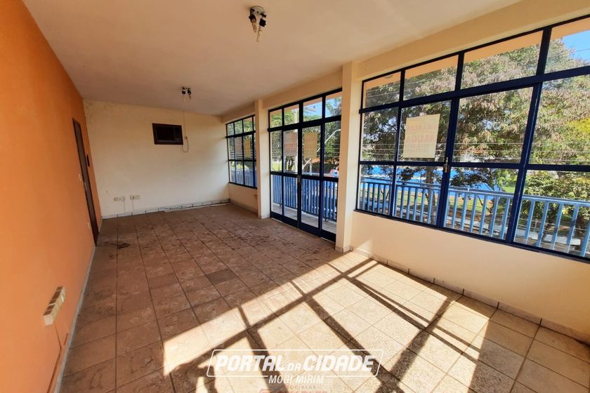 Sal&atilde;o Comercial para alugar - 160m&sup2; - Centro