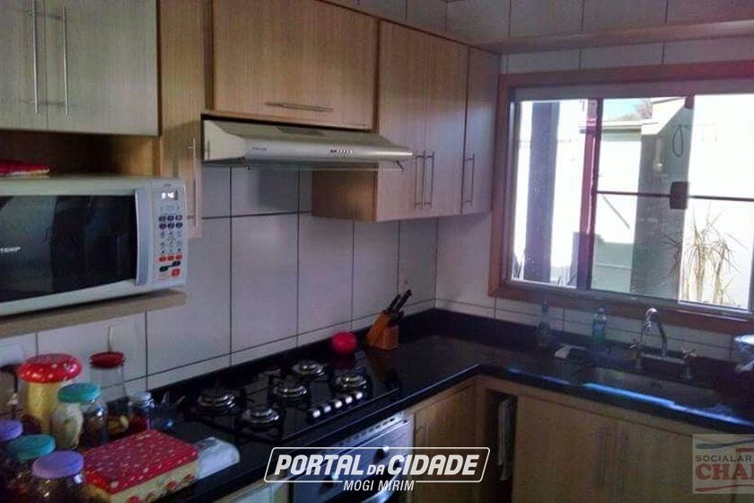 Casa &agrave; venda - 200m&sup2; - Centro