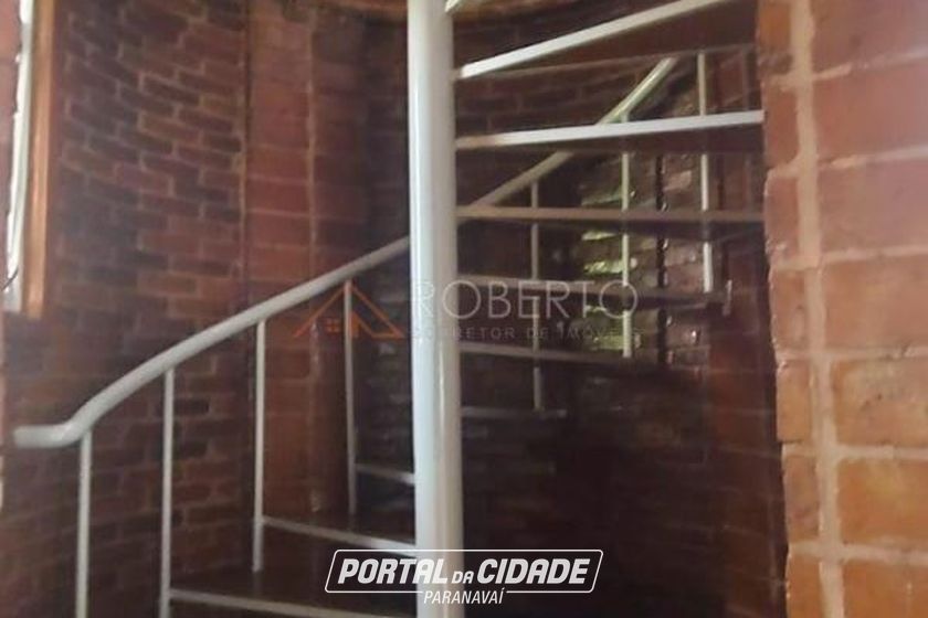 Sobrado &agrave; venda - 250m&sup2; - Centro