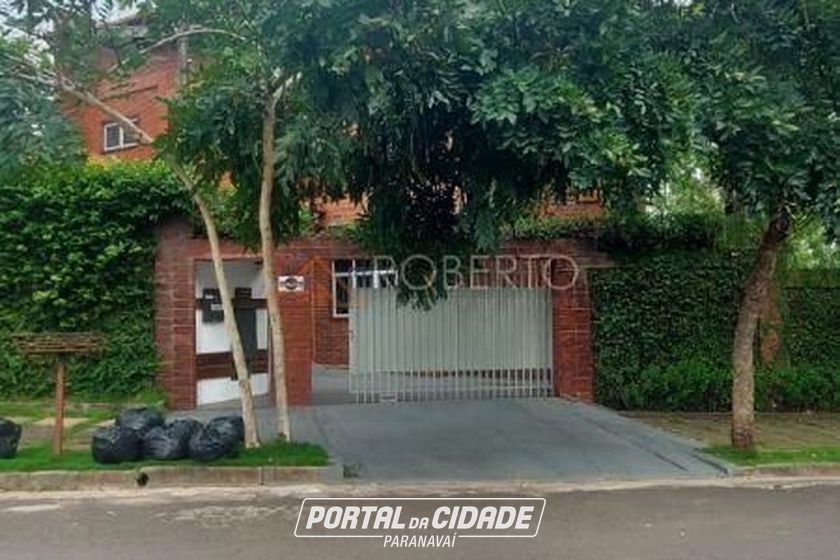 Sobrado &agrave; venda - 250m&sup2; - Centro