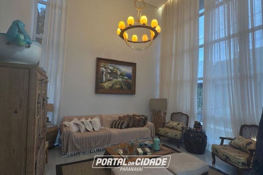 Casa &agrave; venda - 230m&sup2; - Condom&iacute;nio Arauc&aacute;ria