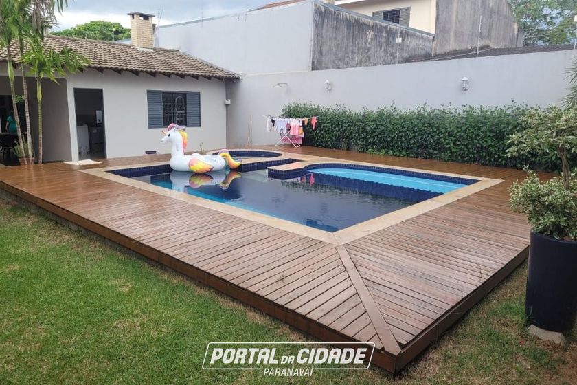 Casa &agrave; venda - 302m&sup2; - Centro