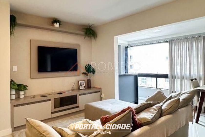 Apartamento &agrave; venda - 102m&sup2; - Meia Praia