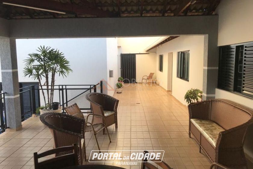 Sobrado &agrave; venda - 420m&sup2; - Centro