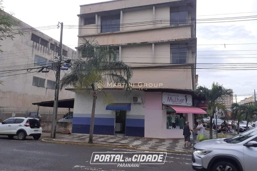 Sala Comercial &agrave; venda - 560m&sup2; - Centro