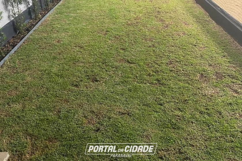 Ch&aacute;cara &agrave; venda - 465m&sup2; - Centro