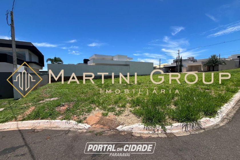 Terreno &agrave; venda - 600m&sup2; - Condom&iacute;nio Royal Park