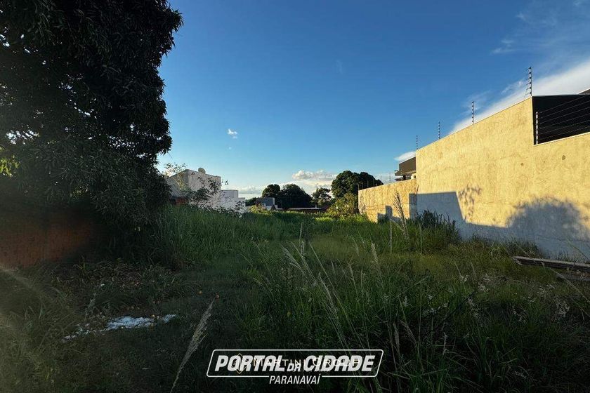 Terreno &agrave; venda - 600m&sup2; - Jardim Santos Dumont