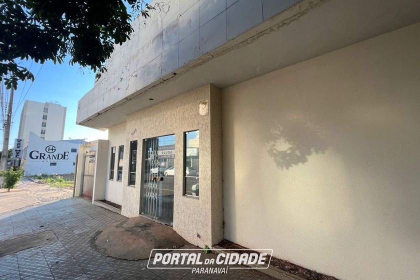 Sala Comercial &agrave; venda - 172m&sup2; - Centro
