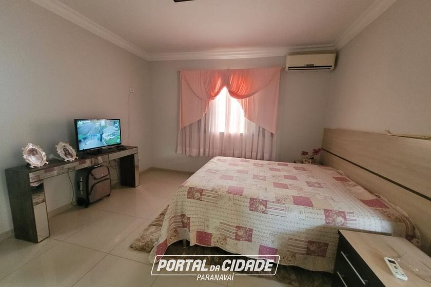 Casa &agrave; venda - 302m&sup2; - Centro