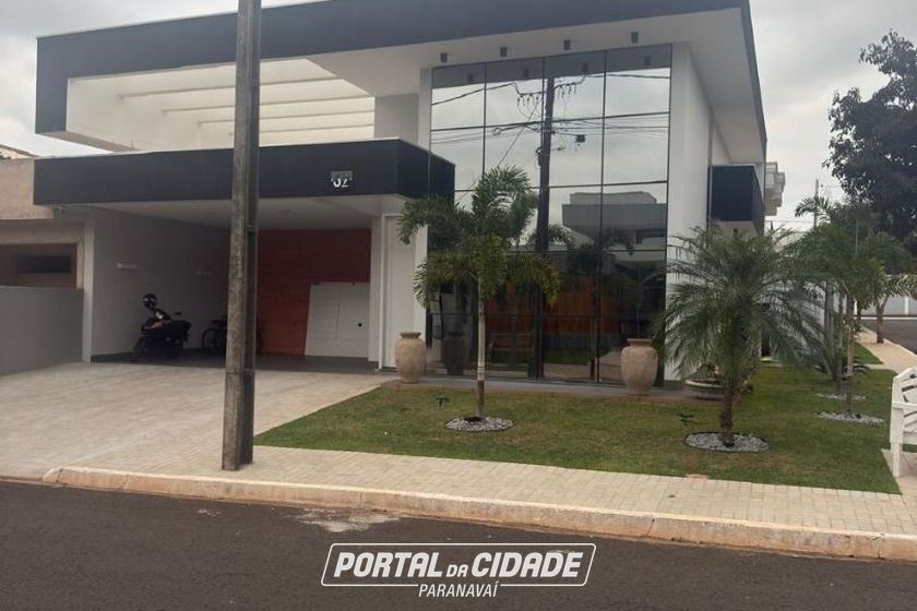 Casa &agrave; venda - 230m&sup2; - Condom&iacute;nio Arauc&aacute;ria