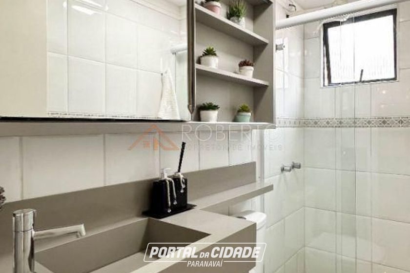 Apartamento &agrave; venda - 102m&sup2; - Meia Praia