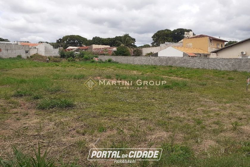 Terreno &agrave; venda - 2700m&sup2; - Jardim Maring&aacute;