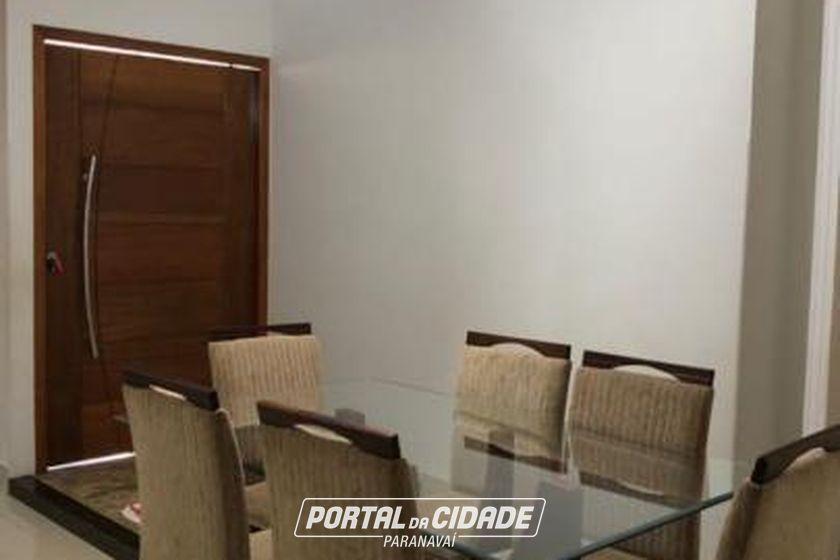Casa &agrave; venda - 240m&sup2; - Jardim do Sol