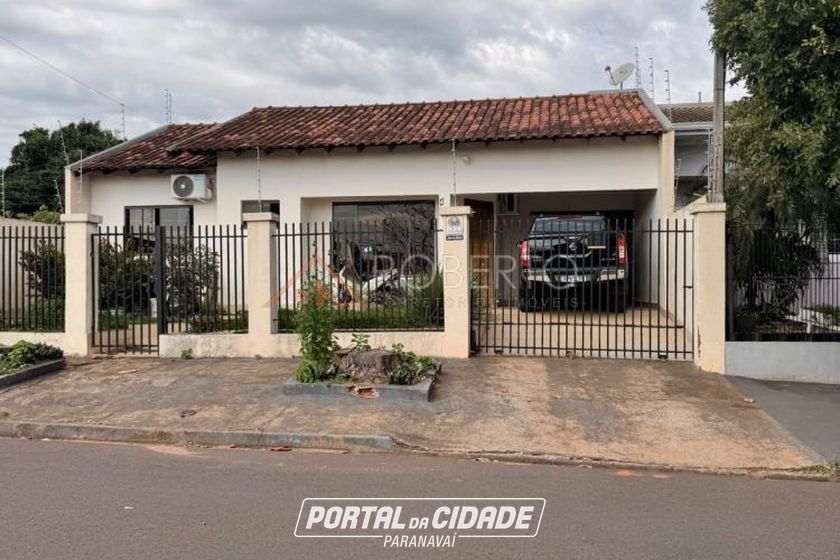 Casa &agrave; venda - 303m&sup2; - Conjunto Habitacional Sumar&eacute; (Sumar&eacute;)