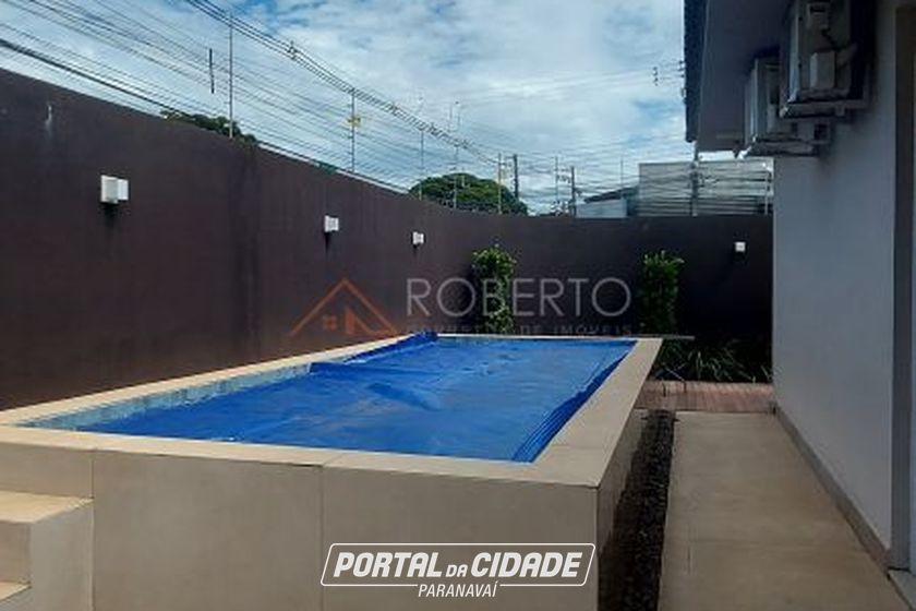 Casa &agrave; venda - 388m&sup2; - Centro