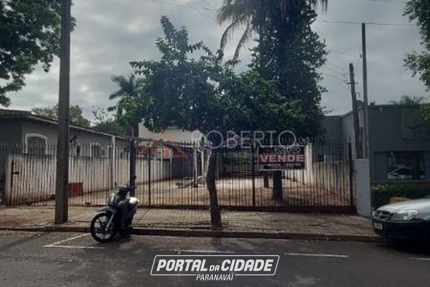 Terreno &agrave; venda - 330m&sup2; - Jardim Ibirapuera