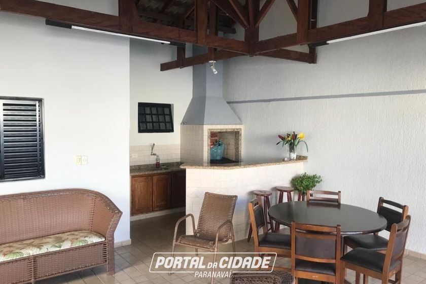 Casa &agrave; venda - 330m&sup2; - Centro