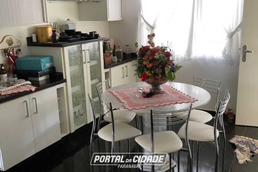 Casa &agrave; venda - 361m&sup2; - Jardim Santos Dumont
