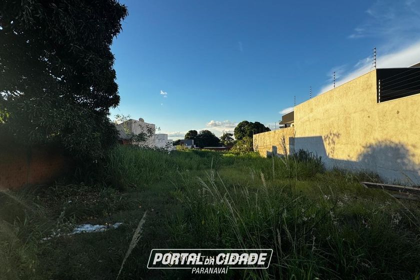 Terreno &agrave; venda - 600m&sup2; - Jardim Santos Dumont
