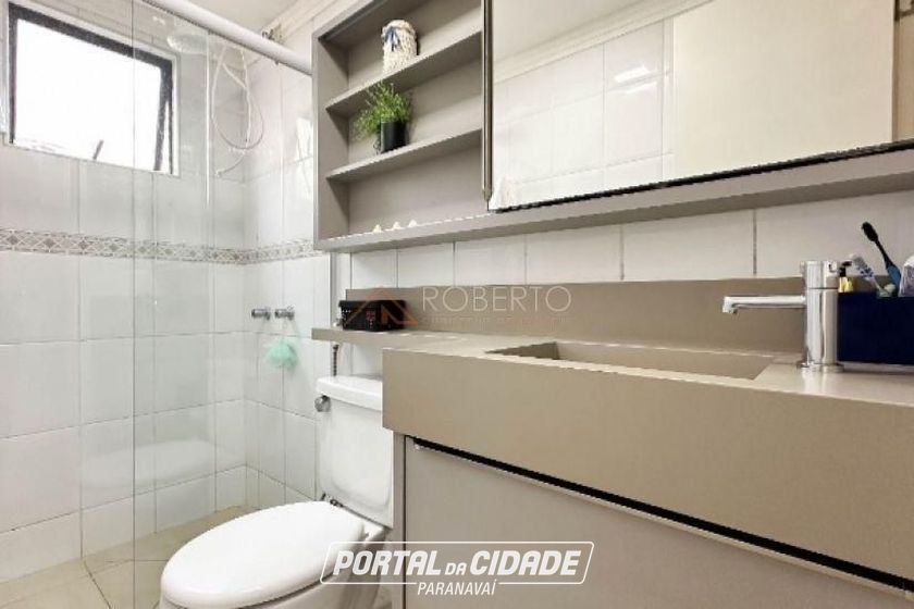 Apartamento &agrave; venda - 102m&sup2; - Meia Praia