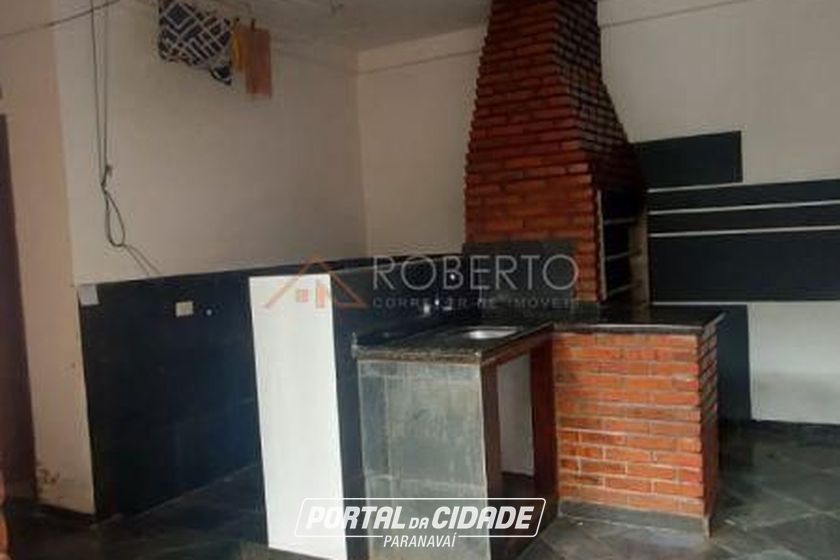 Sobrado &agrave; venda - 250m&sup2; - Centro