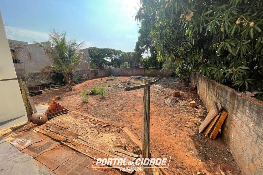 Casa &agrave; venda - 600m&sup2; - Distrito Sumar&eacute; (Sumar&eacute;)