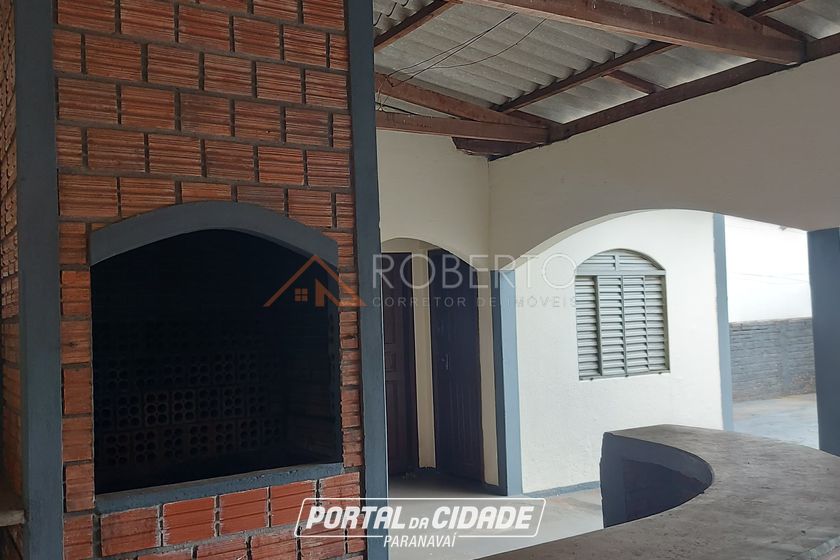 Casa &agrave; venda - 450m&sup2; - Centro