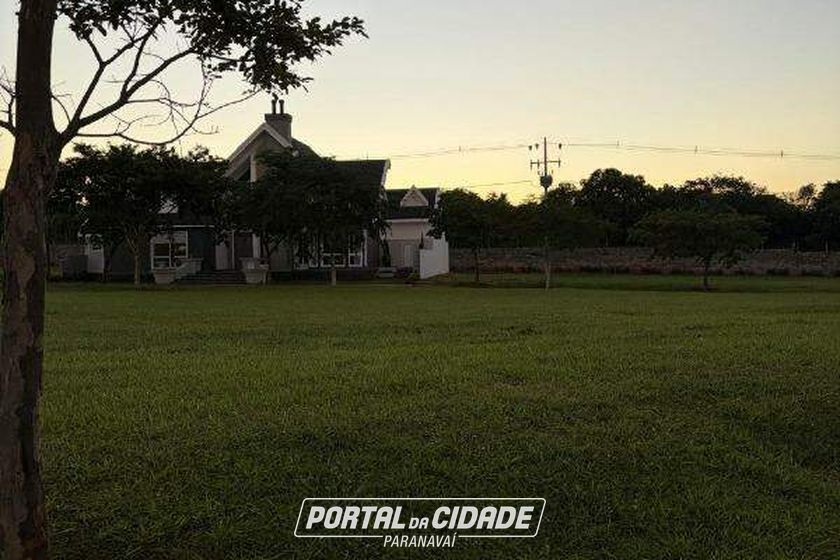 Terreno &agrave; venda - 424m&sup2; - Condom&iacute;nio Bougainville