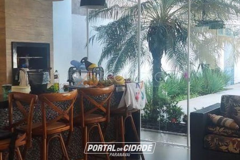 Casa &agrave; venda - 600m&sup2; - Jardim Santos Dumont