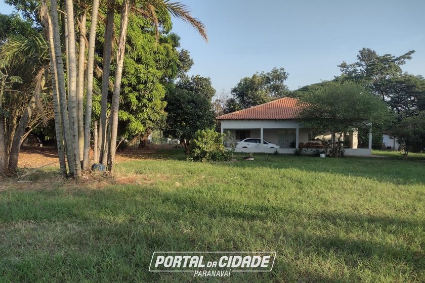 Ch&aacute;cara &agrave; venda - 181500m&sup2; - Jardim Sumar&eacute;