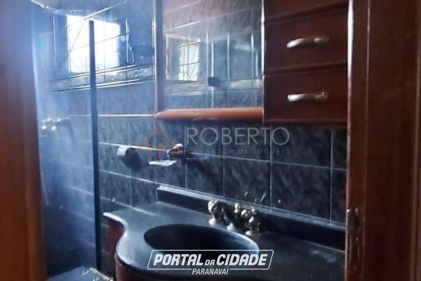 Sobrado &agrave; venda - 250m&sup2; - Centro