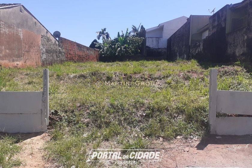 Terreno &agrave; venda - 345m&sup2; - Centro