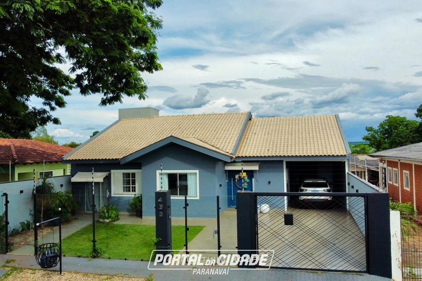 Casa &agrave; venda - 349m&sup2; - Jardim Santos Dumont