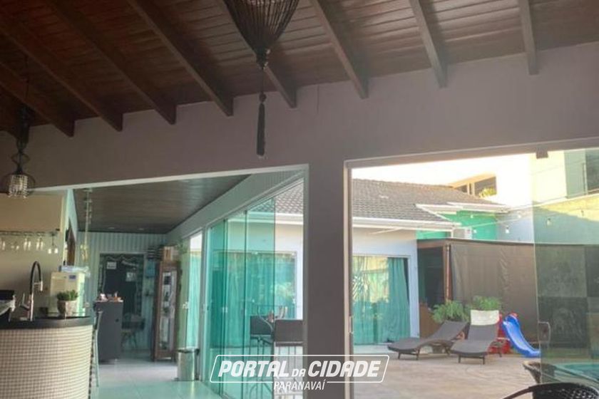 Casa &agrave; venda - 370m&sup2; - Jardim S&atilde;o Jo&atilde;o