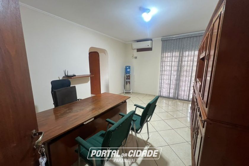 Sala Comercial para alugar - 2m&sup2; - Centro