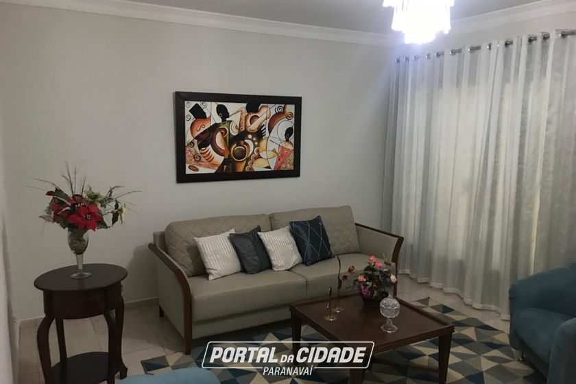 Casa &agrave; venda - 330m&sup2; - Centro