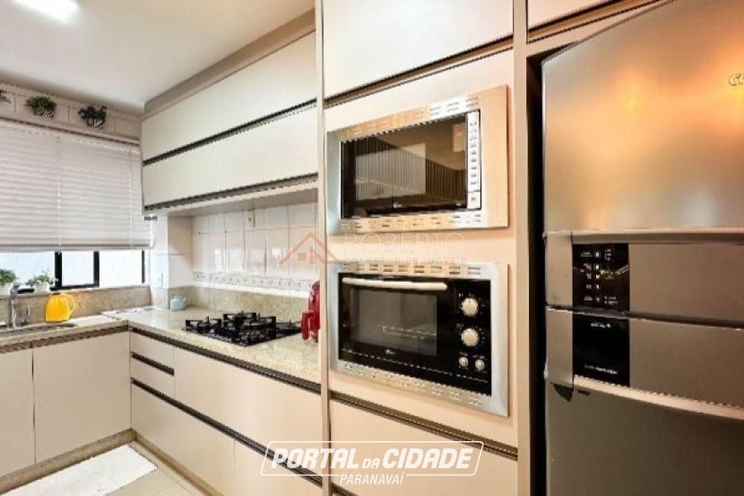 Apartamento &agrave; venda - 102m&sup2; - Meia Praia
