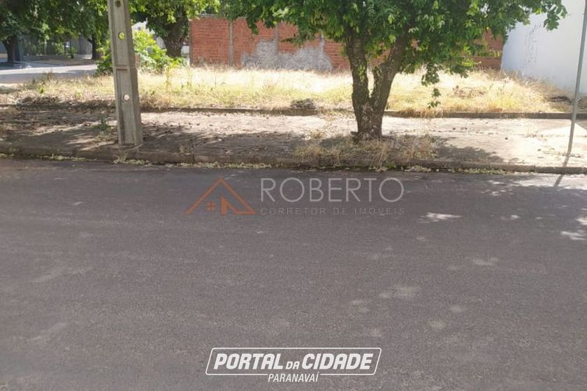 Terreno &agrave; venda - 232m&sup2; - Centro