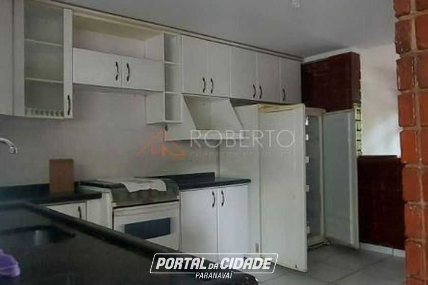 Sobrado &agrave; venda - 250m&sup2; - Centro