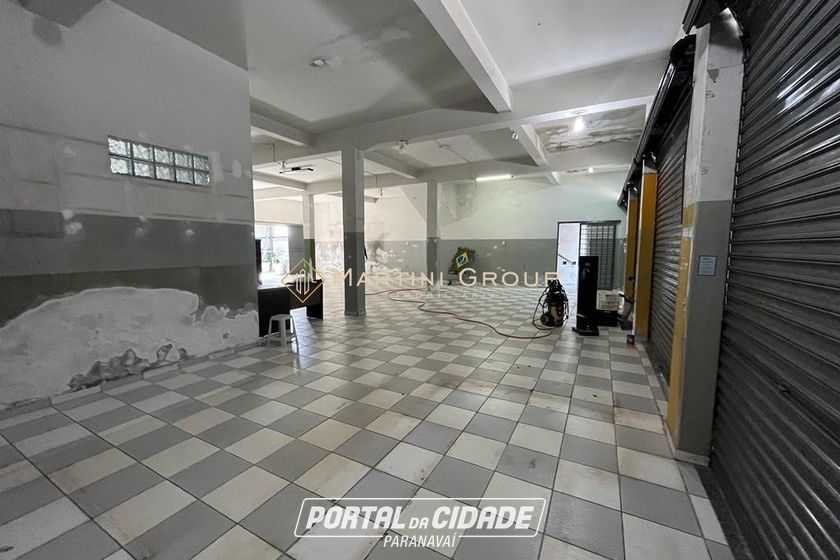 Sala Comercial &agrave; venda - 373m&sup2; - Centro