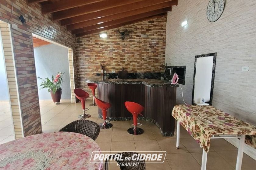 Casa &agrave; venda - 302m&sup2; - Centro