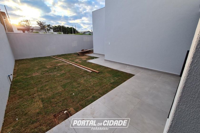 Casa &agrave; venda - 130m&sup2; - JARDIM PORTO SEGURO