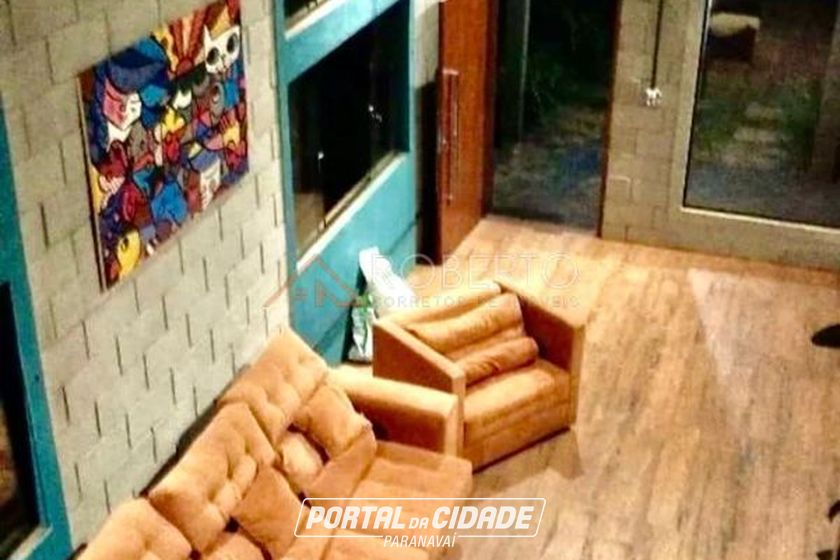 Ch&aacute;cara &agrave; venda - 4000m&sup2; - Centro