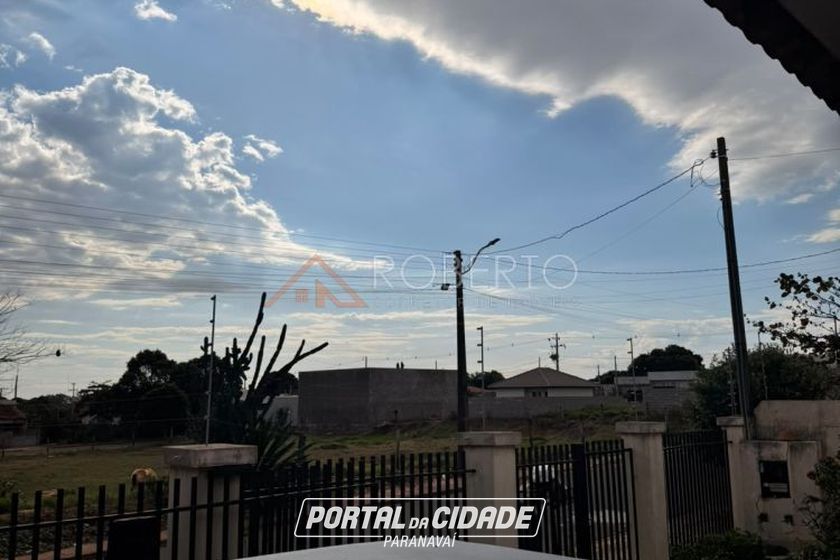 Casa &agrave; venda - 303m&sup2; - Conjunto Habitacional Sumar&eacute; (Sumar&eacute;)