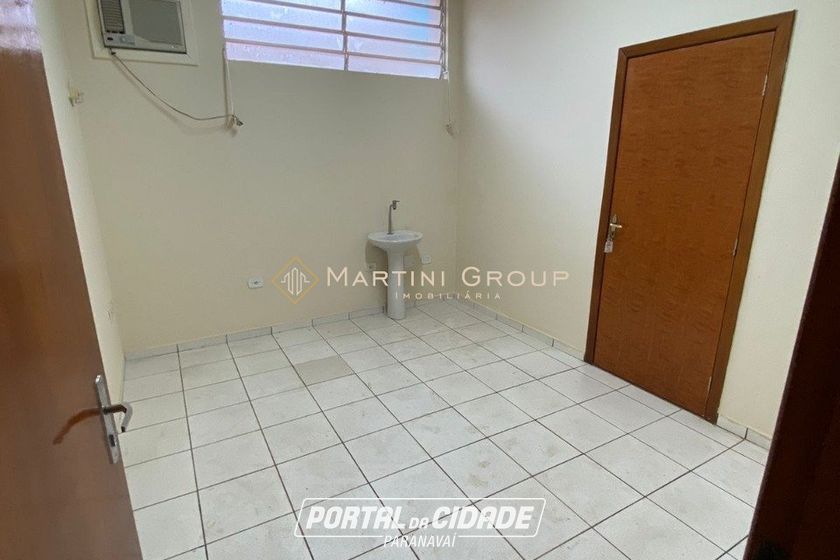 Sala Comercial &agrave; venda - 172m&sup2; - Centro
