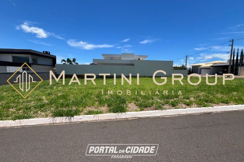 Terreno &agrave; venda - 600m&sup2; - Condom&iacute;nio Royal Park